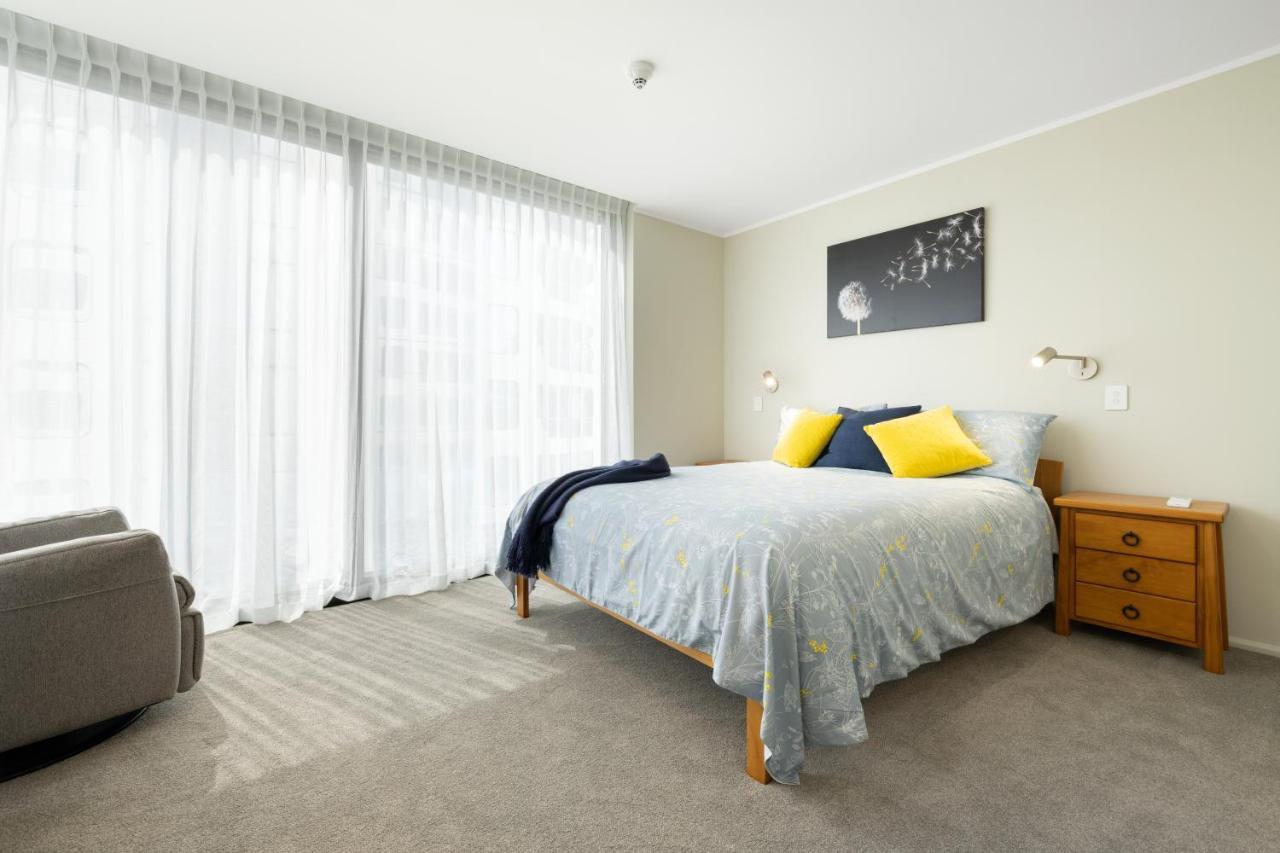 Spacious Oceanside Oasis Mount Maunganui Exterior foto
